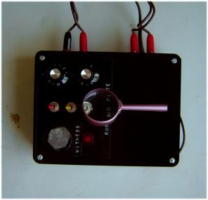 Steven Gibbs HDR (Hyper Dimensional Resonator) with Magnifying Glass